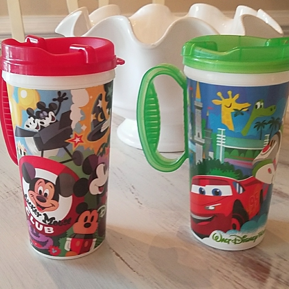 Disney Parks refill it mugs!